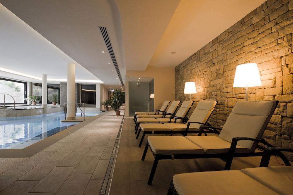 Hotel Ambassador Levico Terme Esterno foto