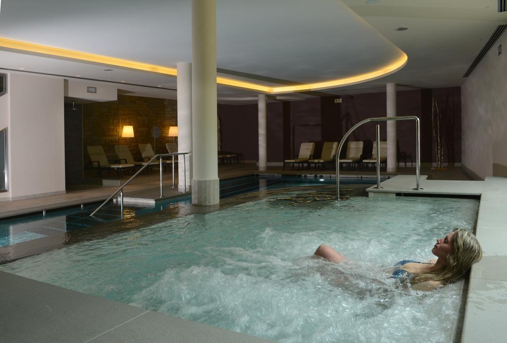 Hotel Ambassador Levico Terme Esterno foto