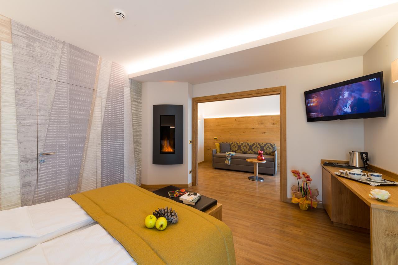 Hotel Ambassador Levico Terme Esterno foto