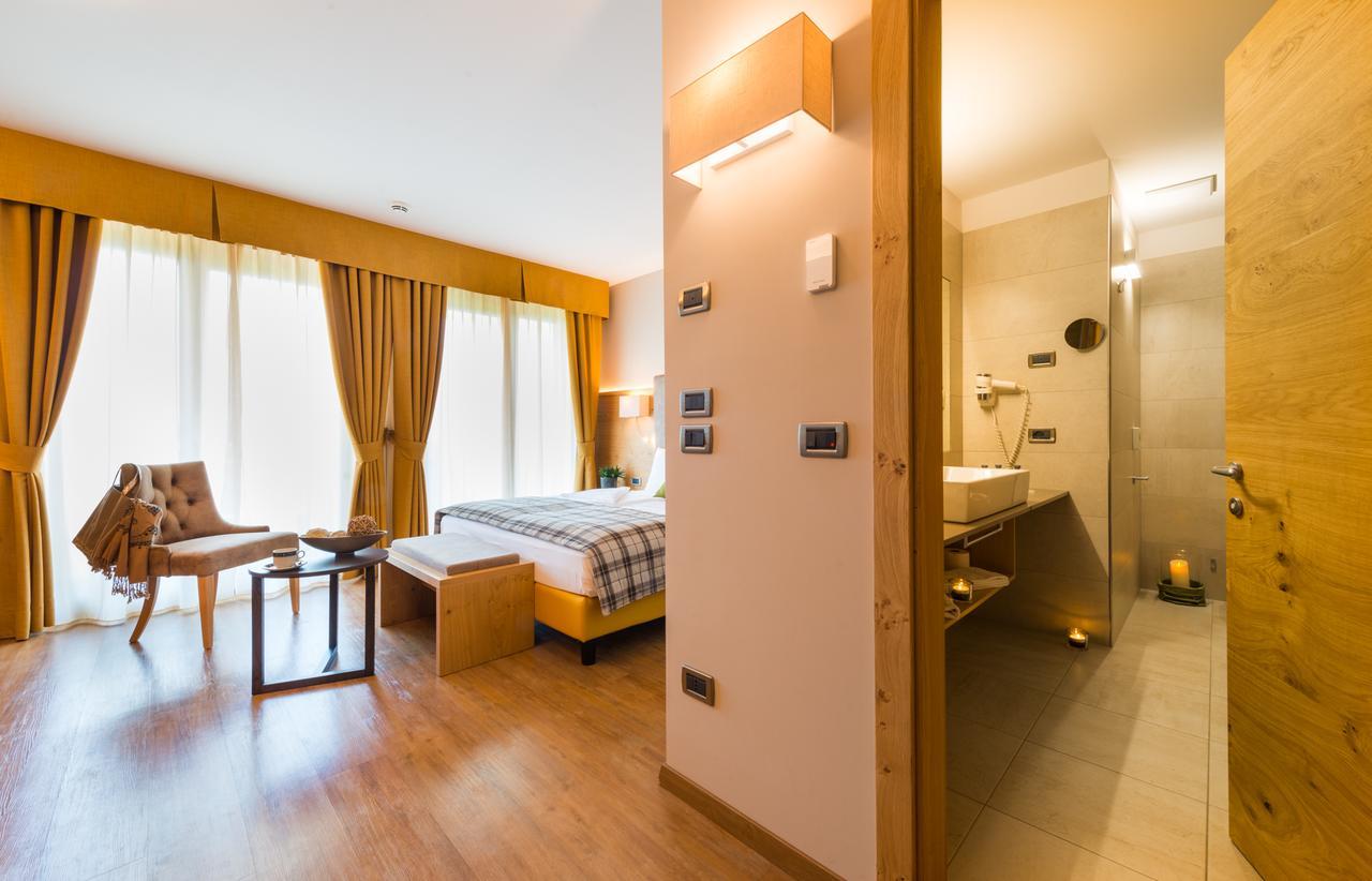 Hotel Ambassador Levico Terme Esterno foto