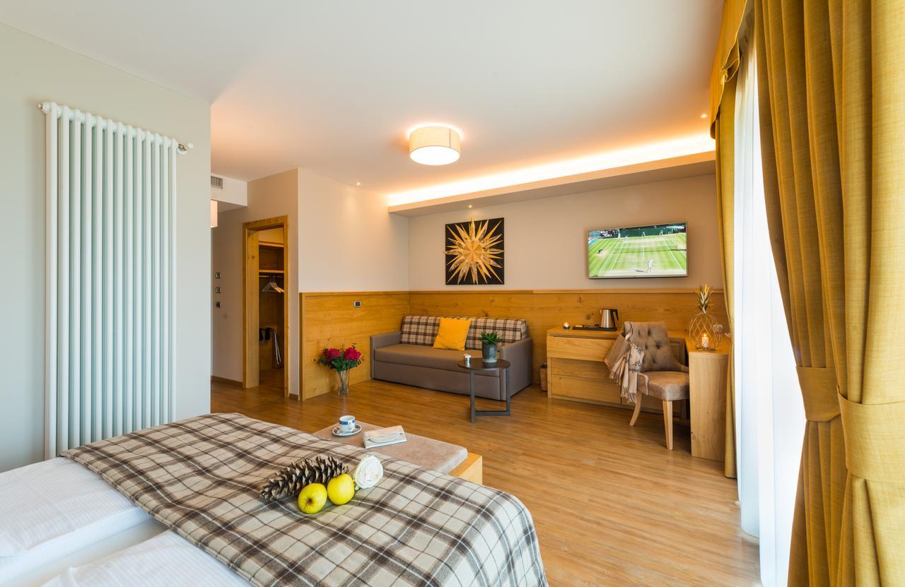 Hotel Ambassador Levico Terme Esterno foto