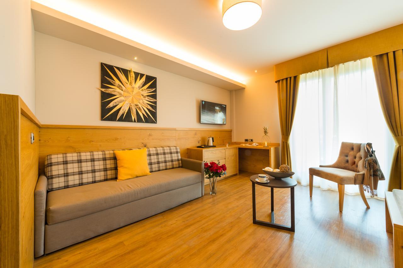 Hotel Ambassador Levico Terme Esterno foto