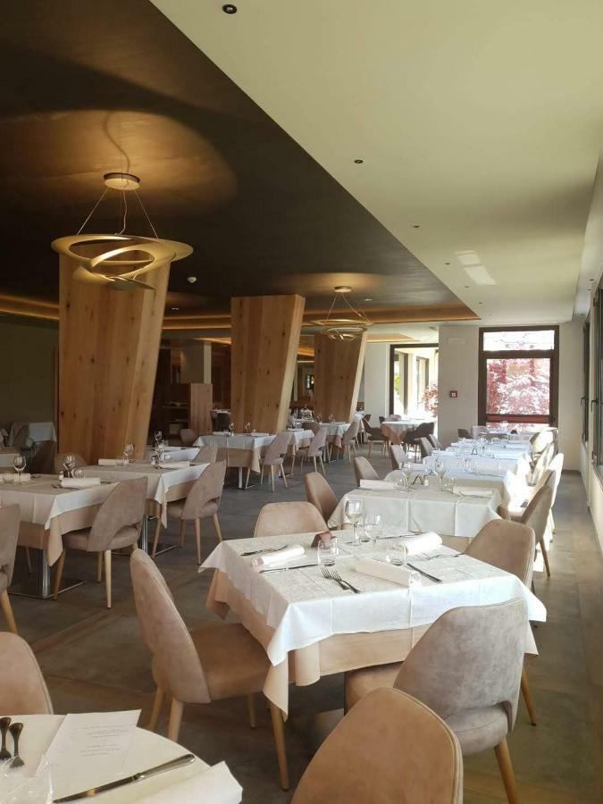 Hotel Ambassador Levico Terme Esterno foto