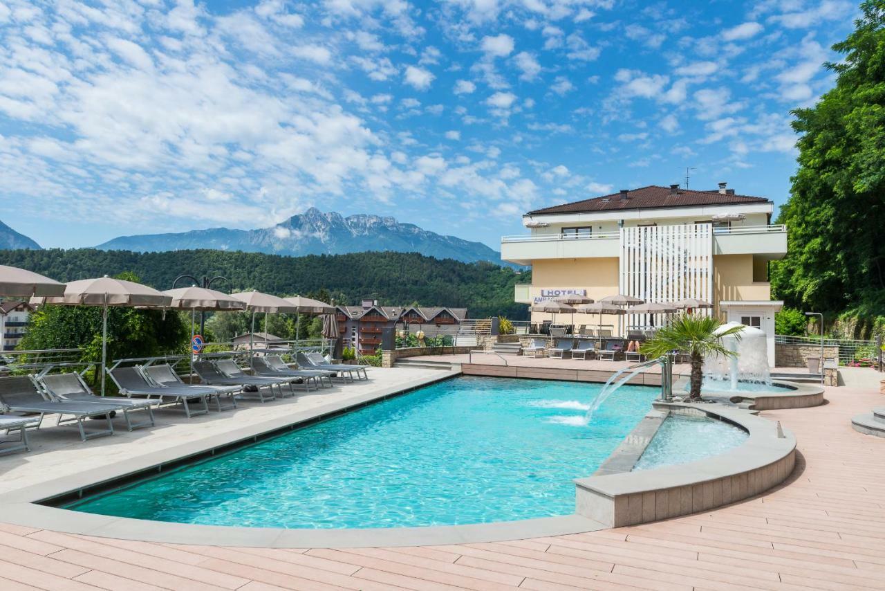 Hotel Ambassador Levico Terme Esterno foto